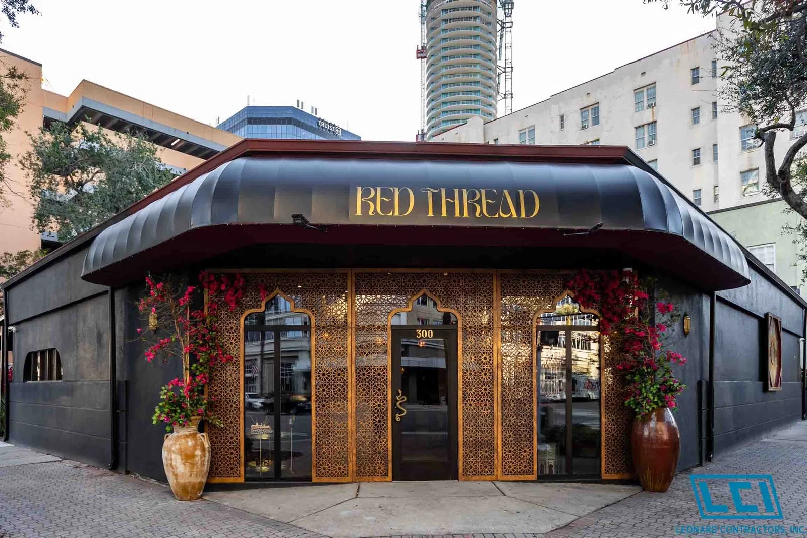 RedThread_Exterior_076